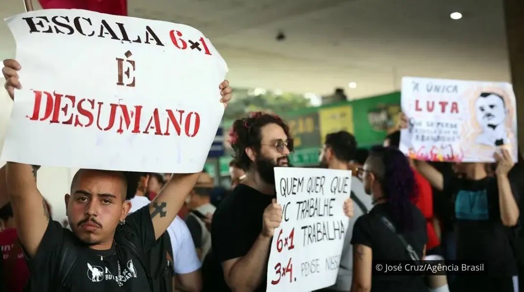 Fim da escala 6x1: OIT e OMS relacionam jornadas longas e pouco descanso semanal com aumento do adoecimento